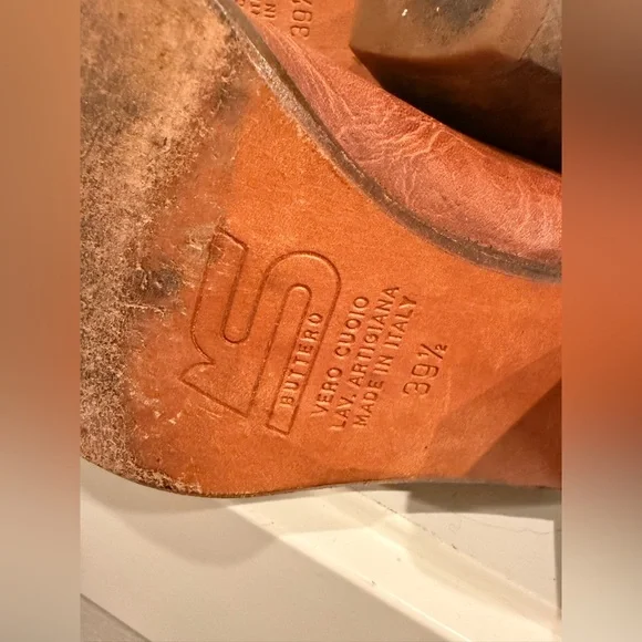 Buttero Italian Made Women's Heeled Boots - Picture 8 of 10